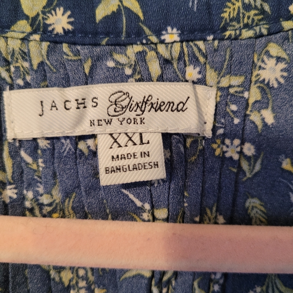 Jach's Girlfriend New York floral blouse - XXL.        J68 - Picture 4 of 10